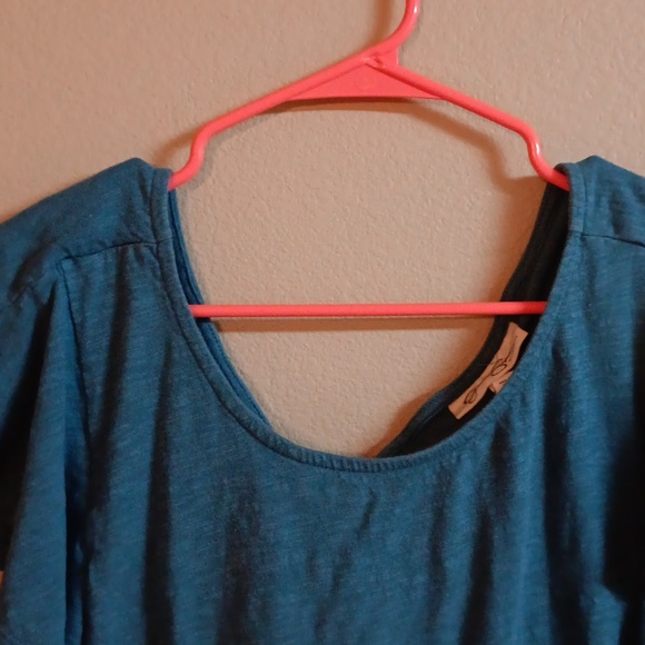 5/$10 Jessica Simpson Brand Adorable Top - Picture 3 of 7